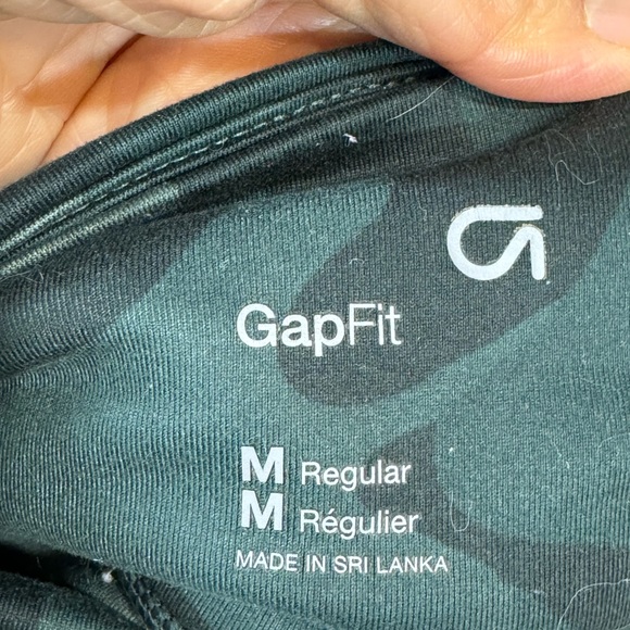 477.GAP workout shorts, 2 pairs - Picture 4 of 8